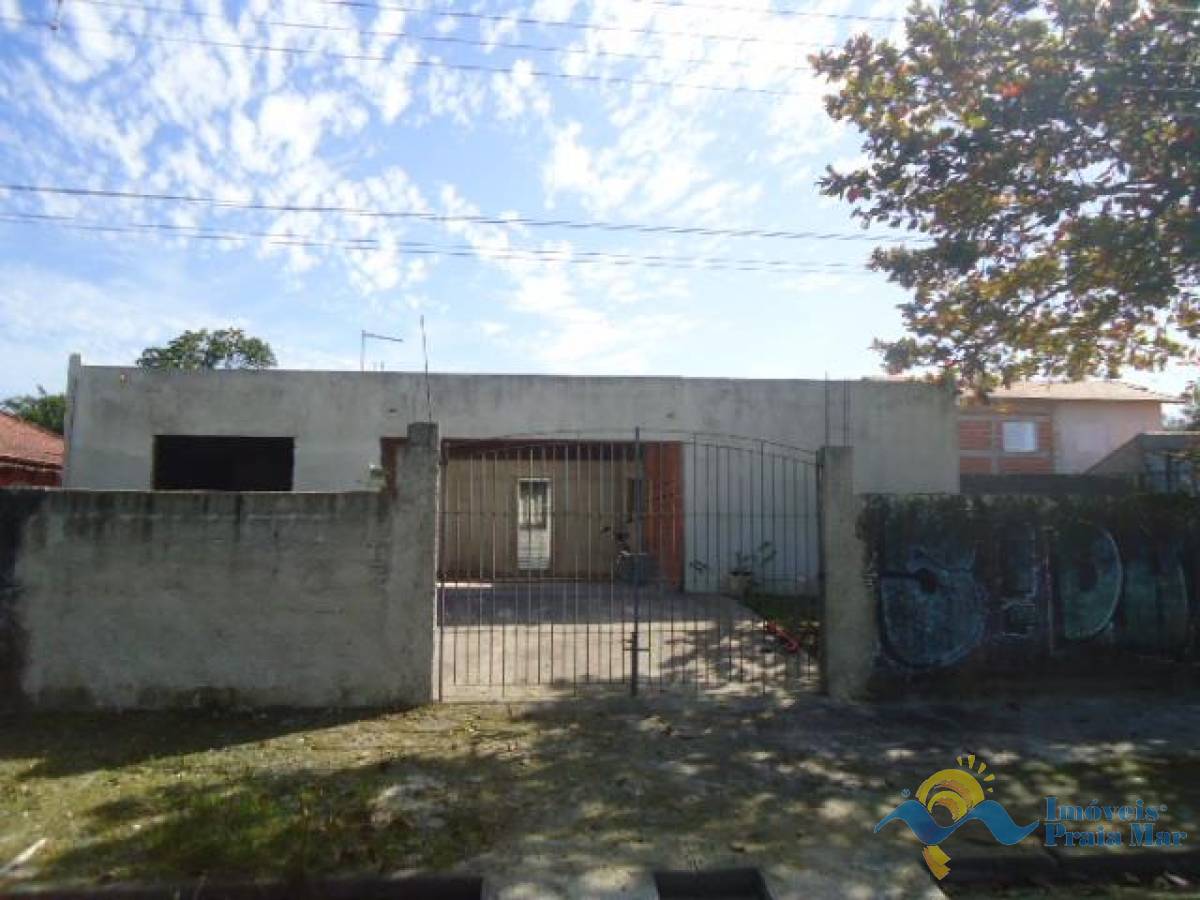 Casa para venda no bairro Josedy em Peruíbe