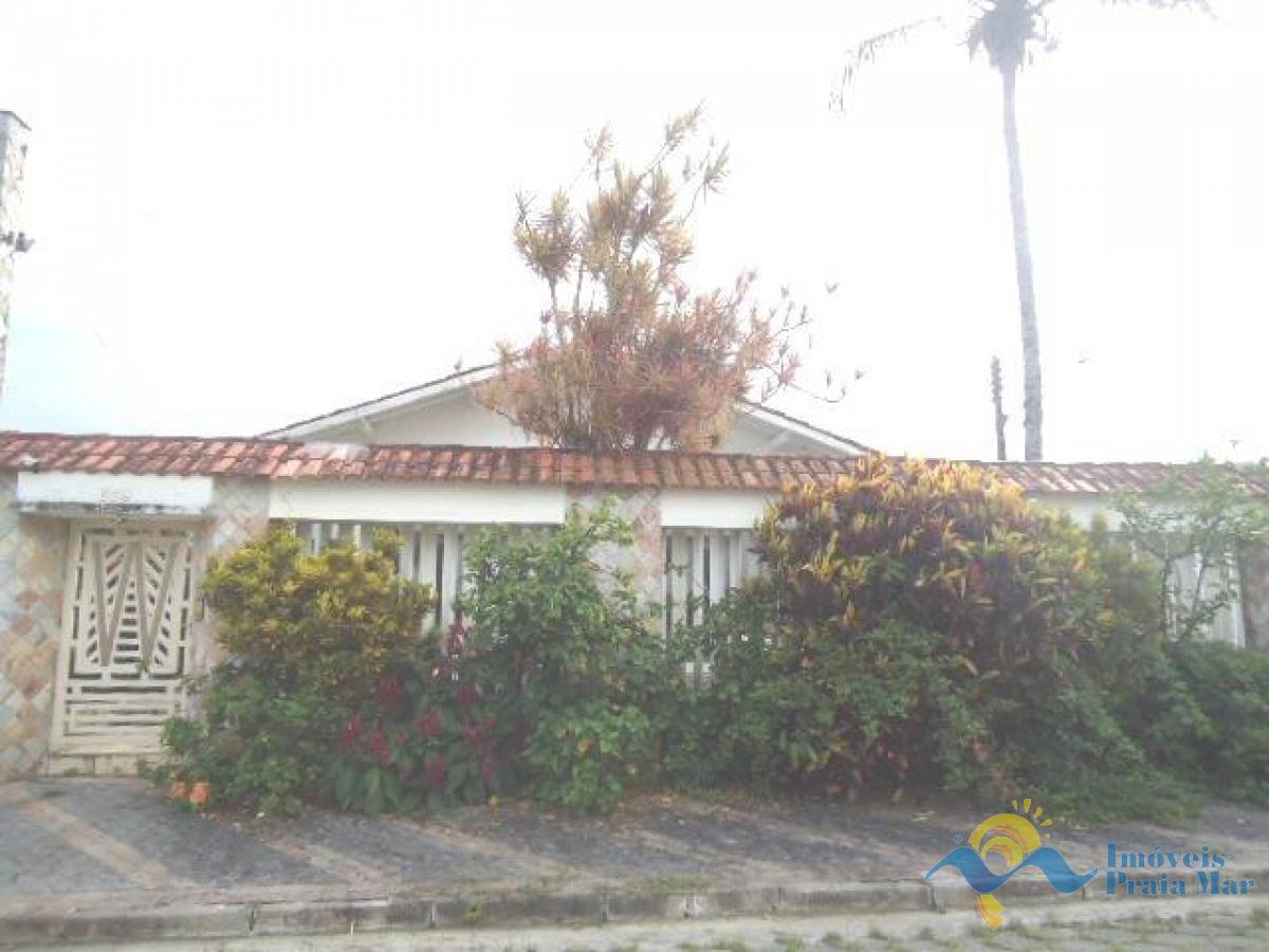 Casa para venda no bairro Oásis em Peruíbe