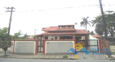 Casa para venda no bairro Centro em Peruíbe