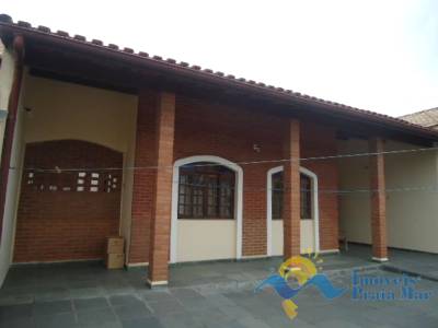 Casa para venda no bairro Oásis em Peruíbe