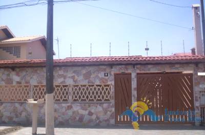 Casa para venda no bairro Beira Mar em Peruíbe